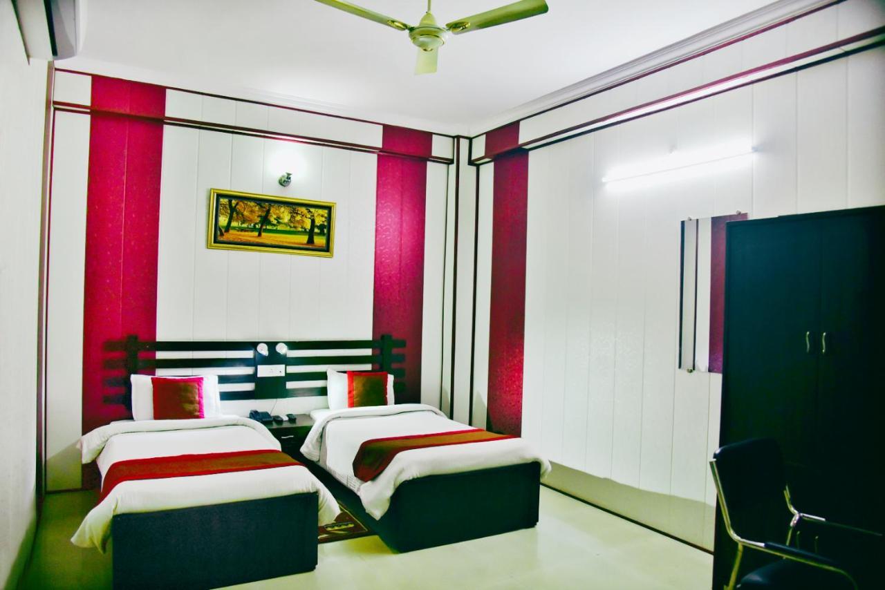Hotel Nexus Lucknow Buitenkant foto