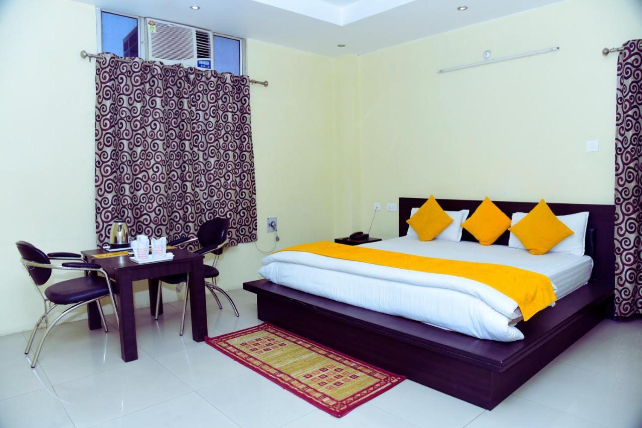 Hotel Nexus Lucknow Buitenkant foto