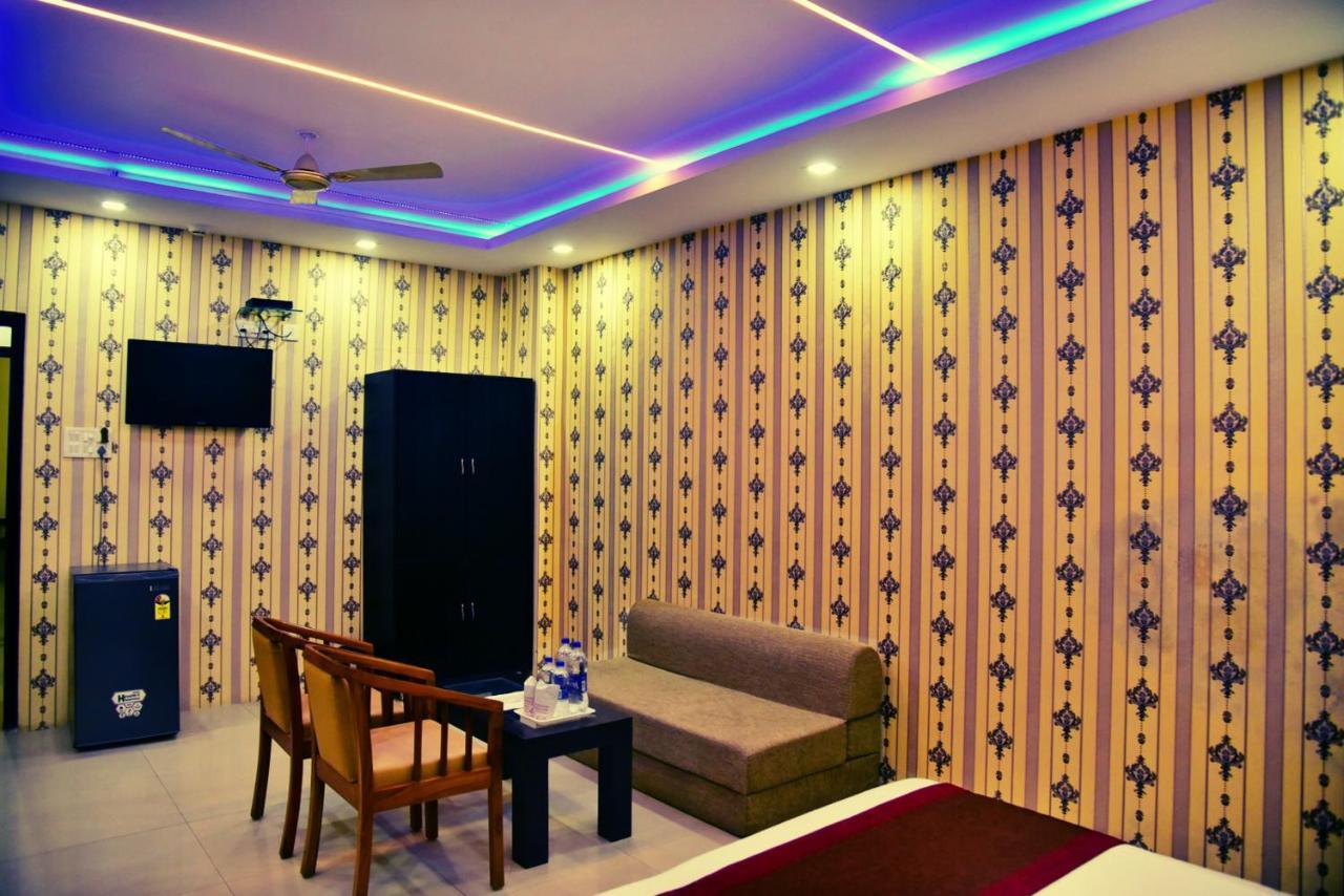 Hotel Nexus Lucknow Buitenkant foto